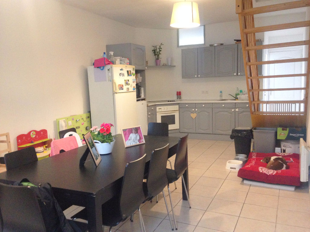 Maison 4 pièces d'environ 60 m² à vendre à ROUBAIX (59100).