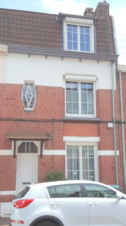 À vendre, maison d'environ 125 m², 5 pièces à MOUVAUX / VAUBAN (59420).