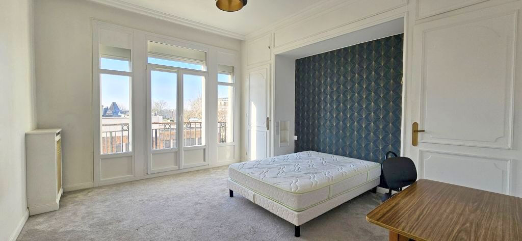 TOURCOING HYPER CENTRE