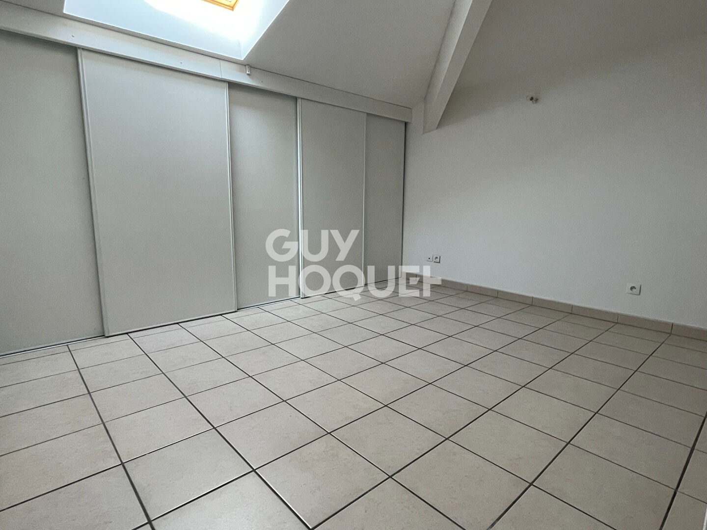 APPARTEMENT T4 DUPLEX MEUBLE - TOURNEFEUILLE CENTRE