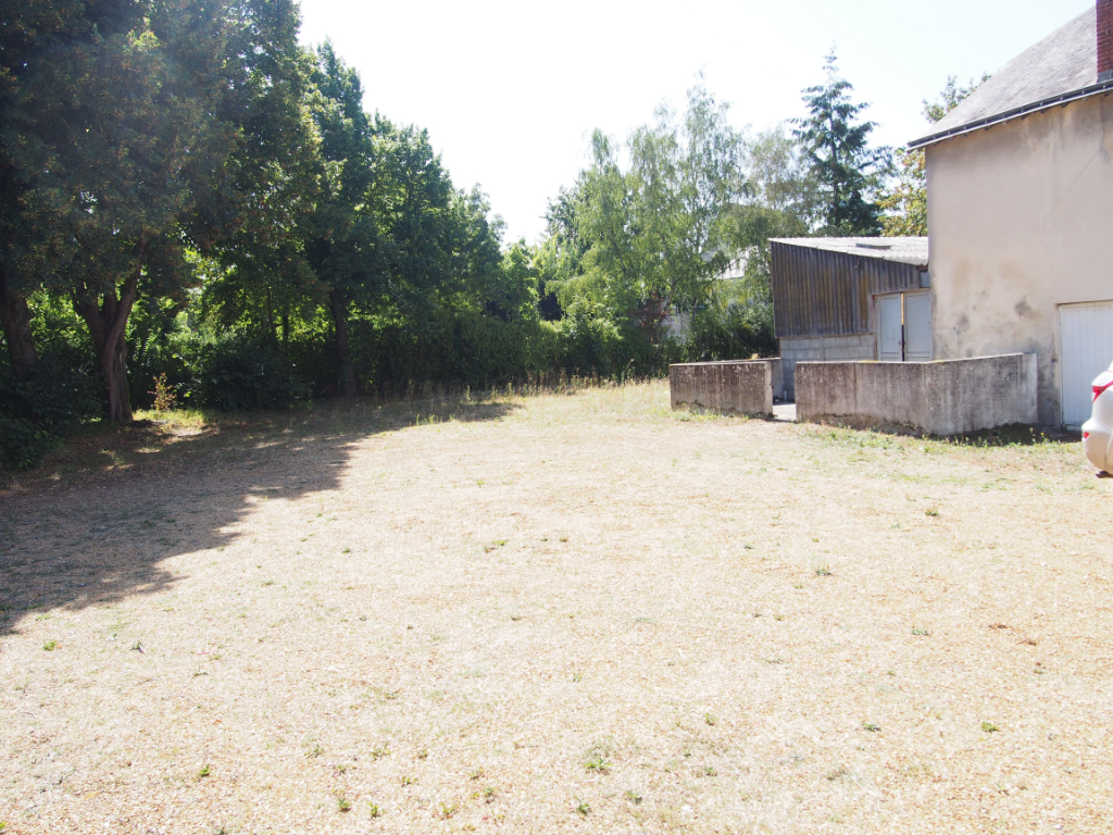 AUX PORTES DE SAINTE MAURE IMMEUBLE DE RAPPORT