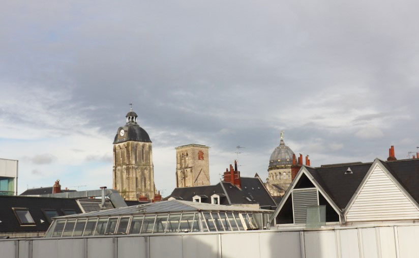TOURS LES HALLES