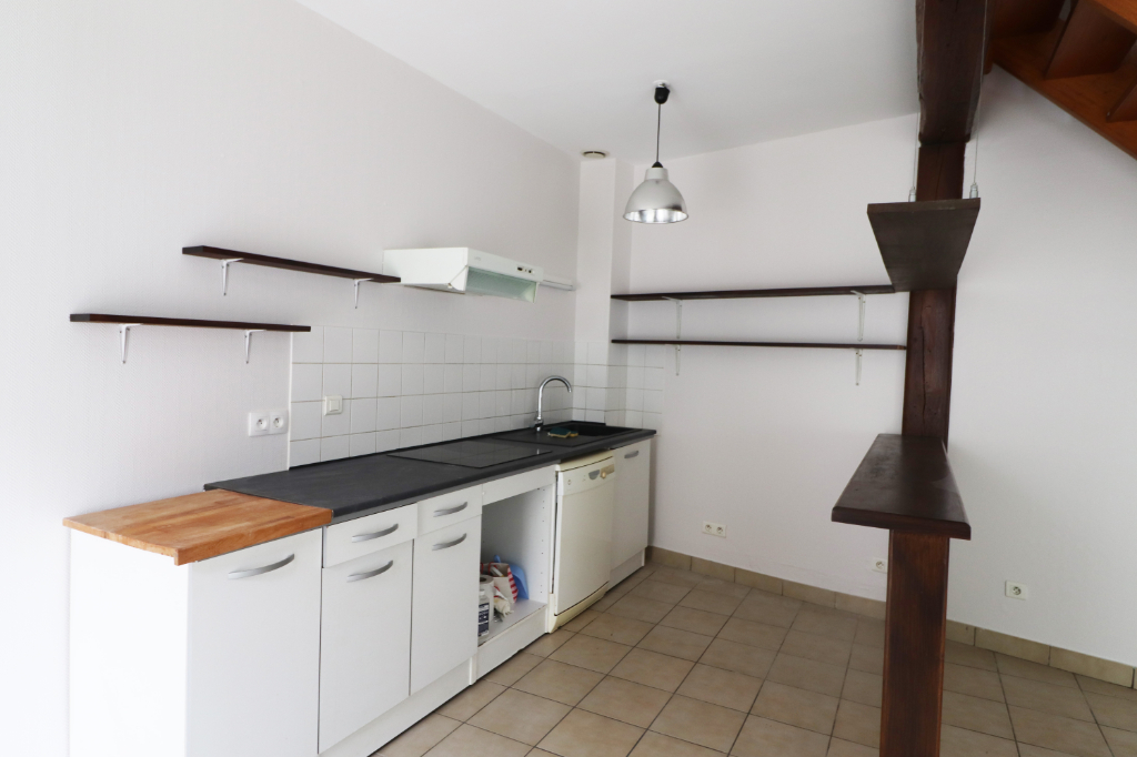 TOURS : maison 2 pièces à louer