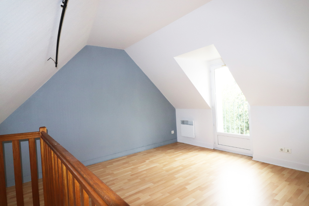 TOURS : maison 2 pièces à louer