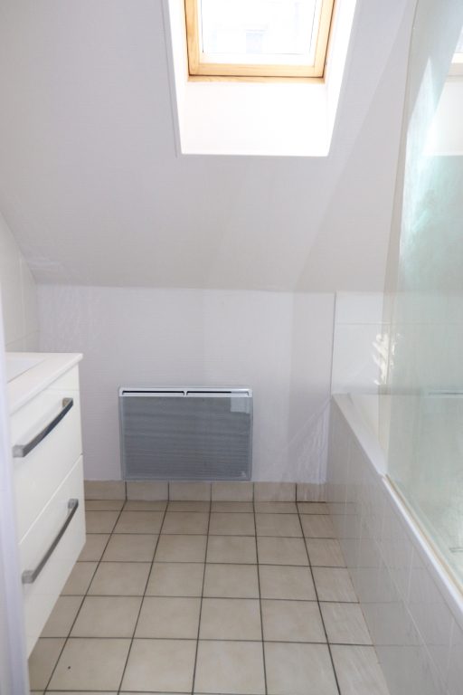 TOURS : maison 2 pièces à louer