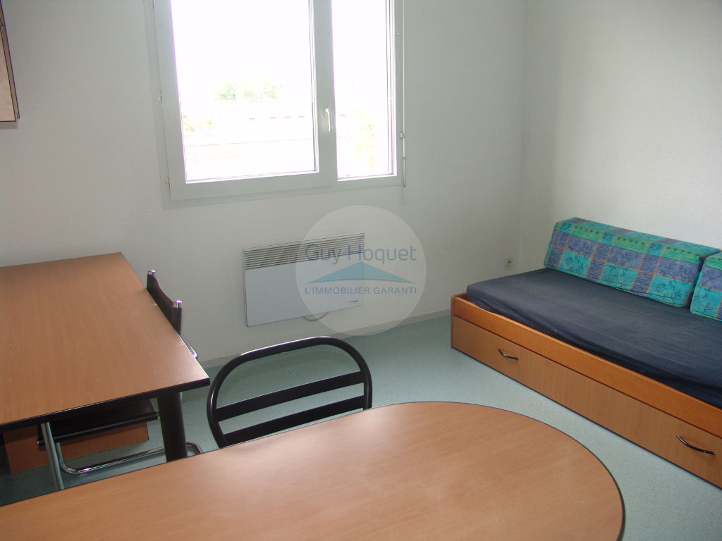 LOCATION : TOURS GARE