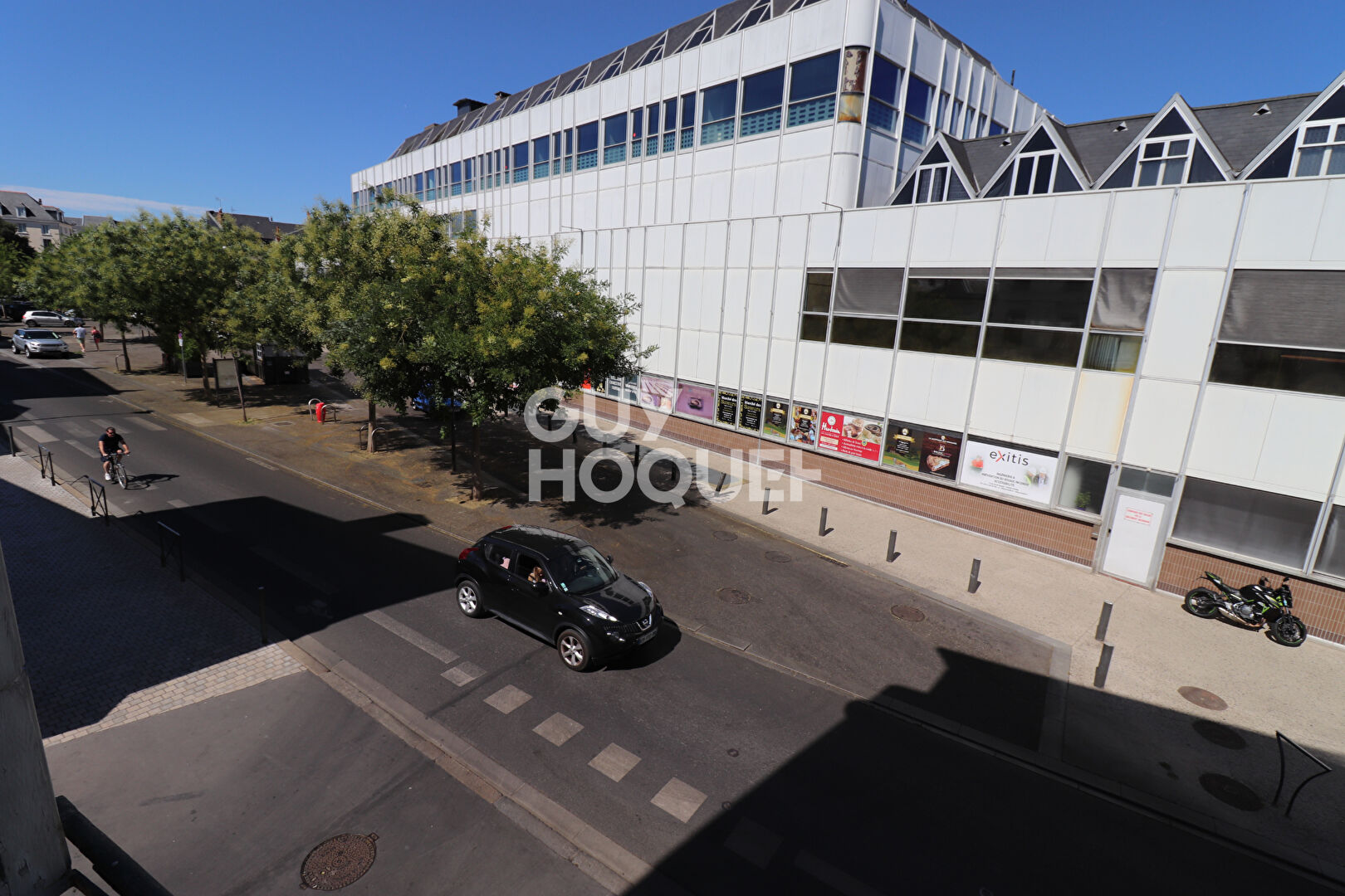 TOURS HALLES