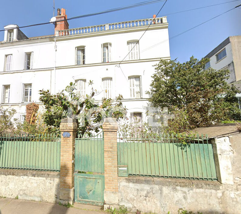 Maison - TOURS - BLANQUI - 9 PIECES -189m²
