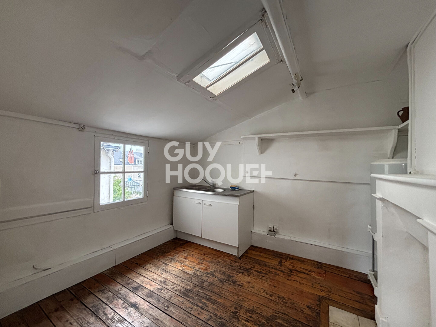 TOURS - BLANQUI - 9 PIECES -189m²