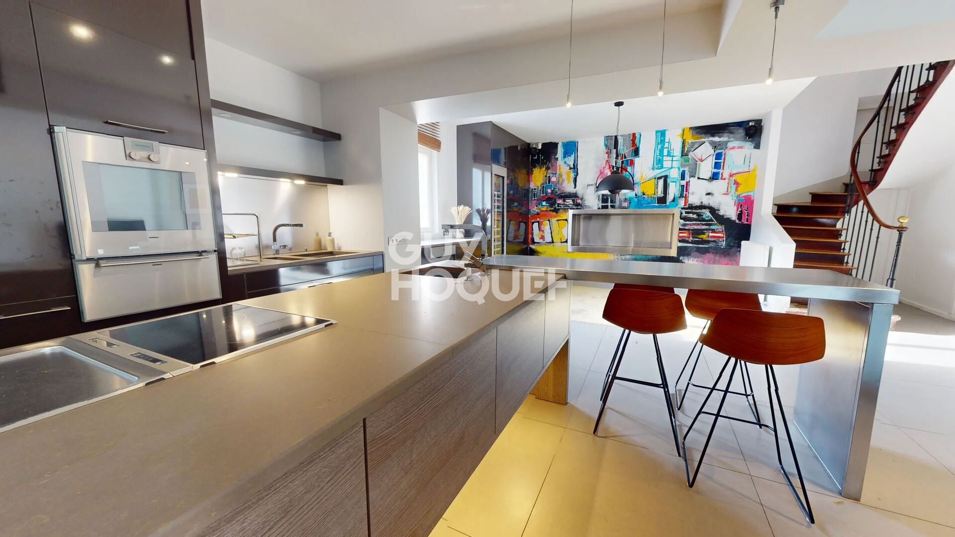 RARE AU COEUR DES HALLES