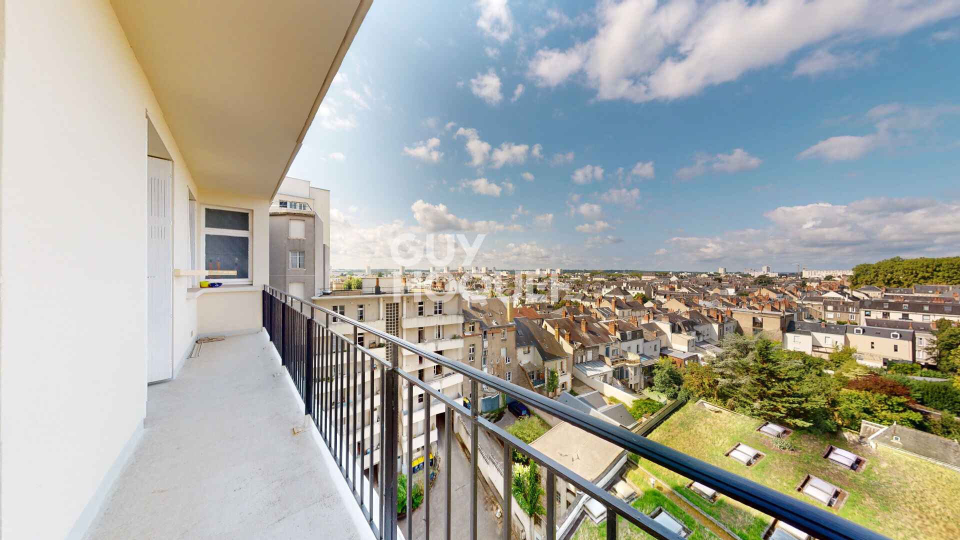 Appartement traversant  T4  - boxe en sous sol