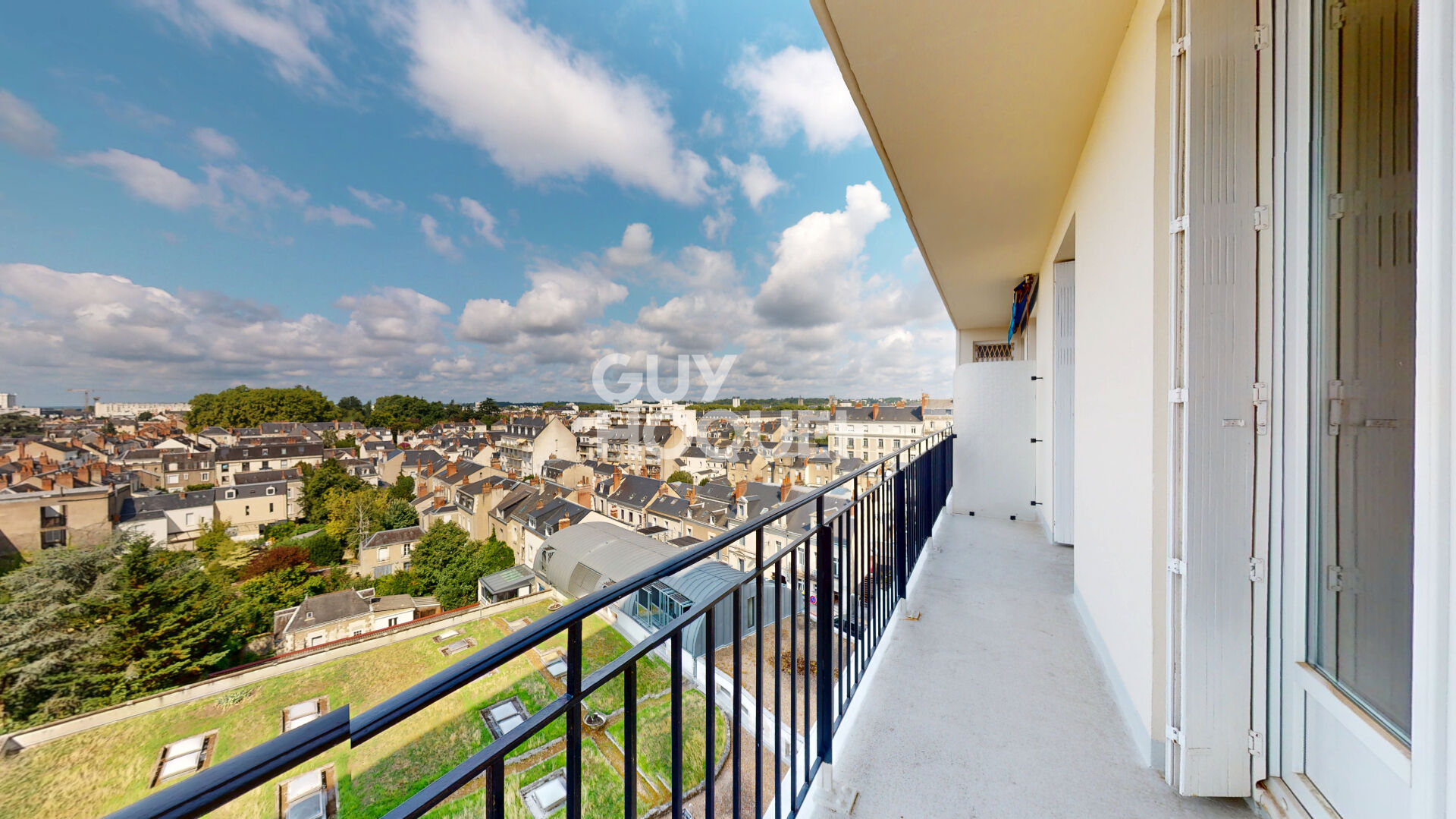 Appartement traversant  T4  - boxe en sous sol