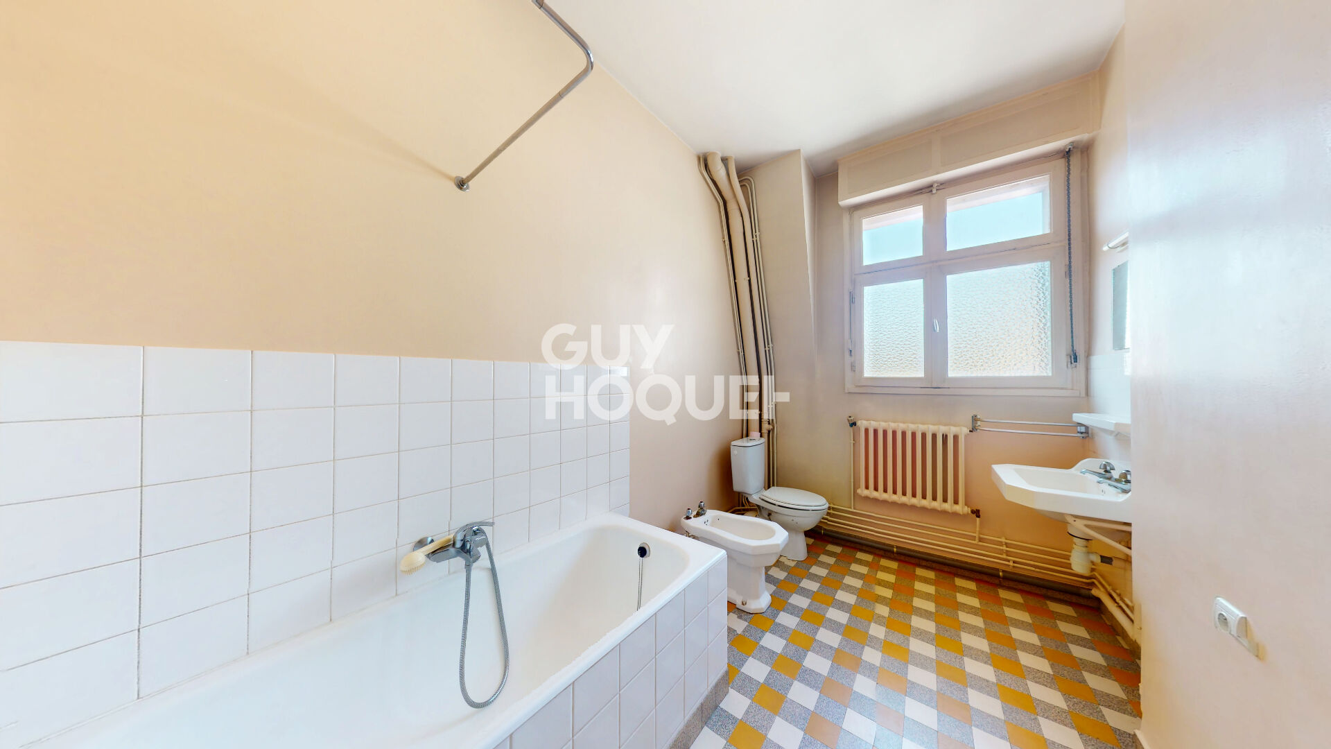 DUPLEX TOURS HYPER CENTRE