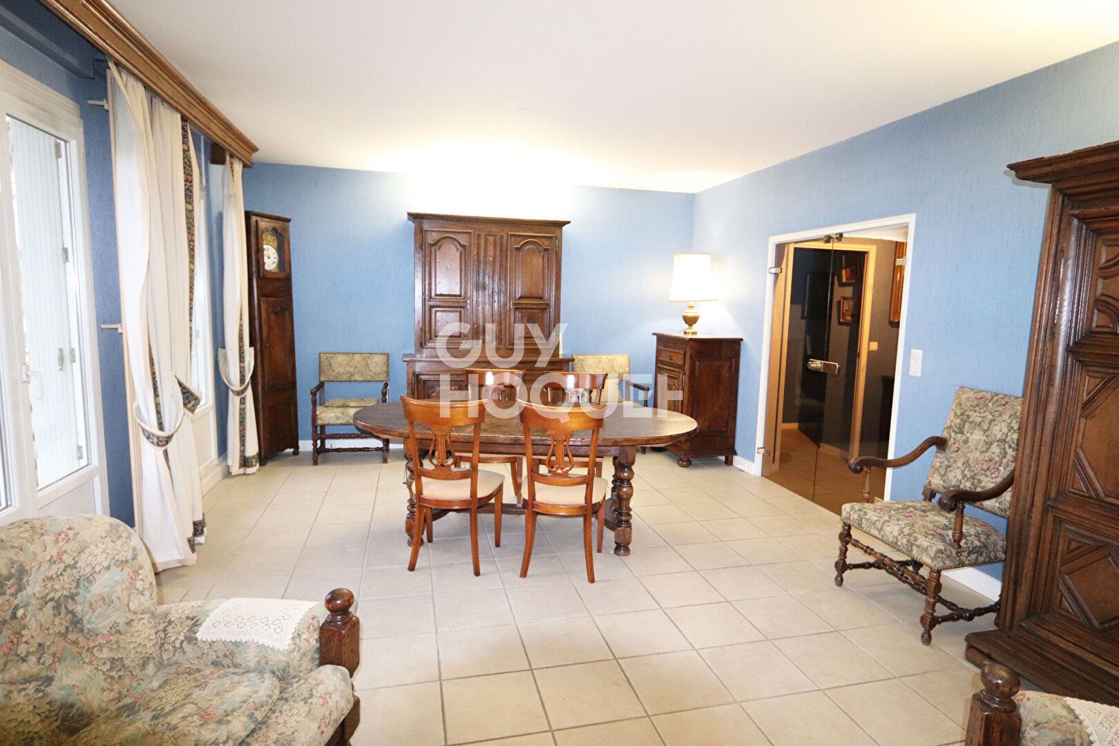 TOURS 5 MINUTES DES HALLES A PIED