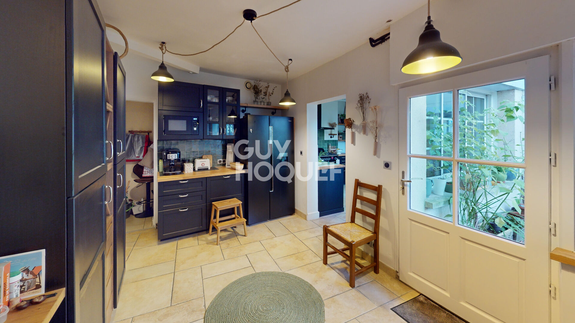 Maison spacieuse à vendre à Luynes - 6 chambres et jardin !