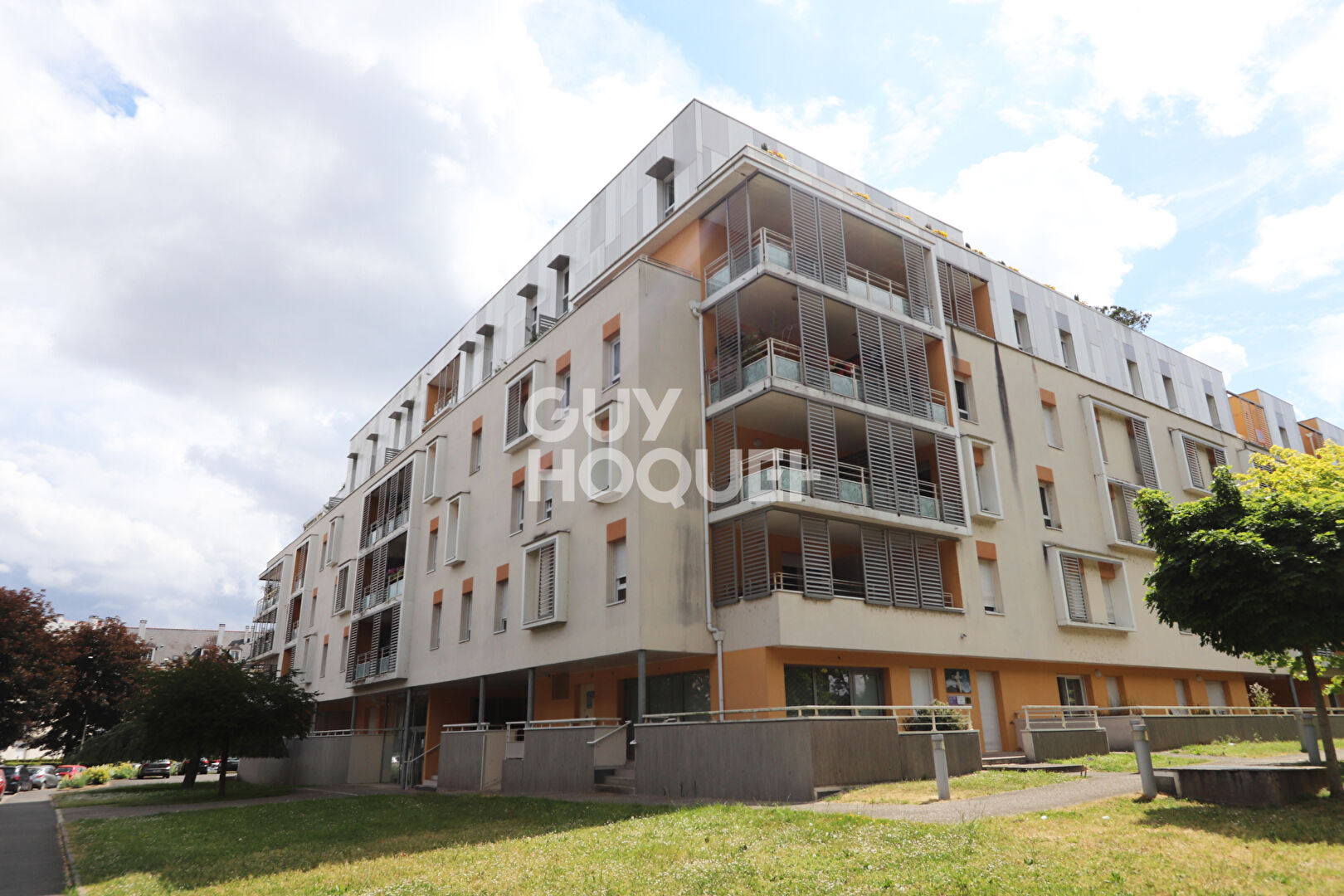 TOURS PISCINE DU LAC