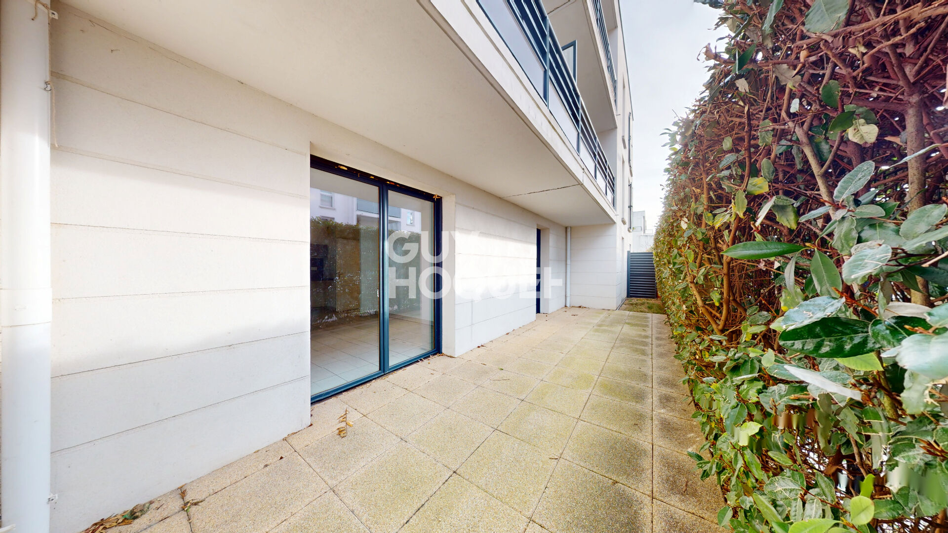 APPARTEMENT 3 PIECES - LIMITE ST CYR