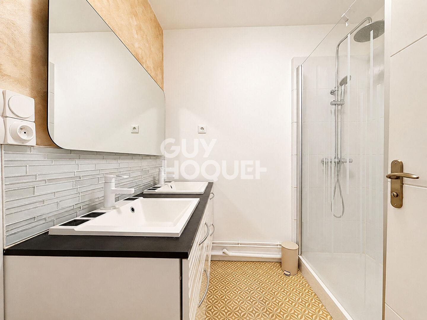 APPARTEMENT - 4 PIECES - TRAM