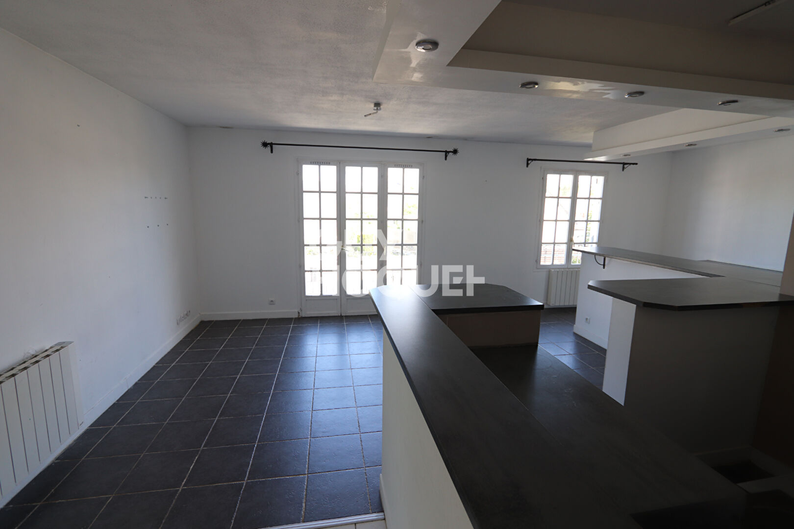 Maison  de Type 6 - CHANCEAUX SUR CHOISILLE