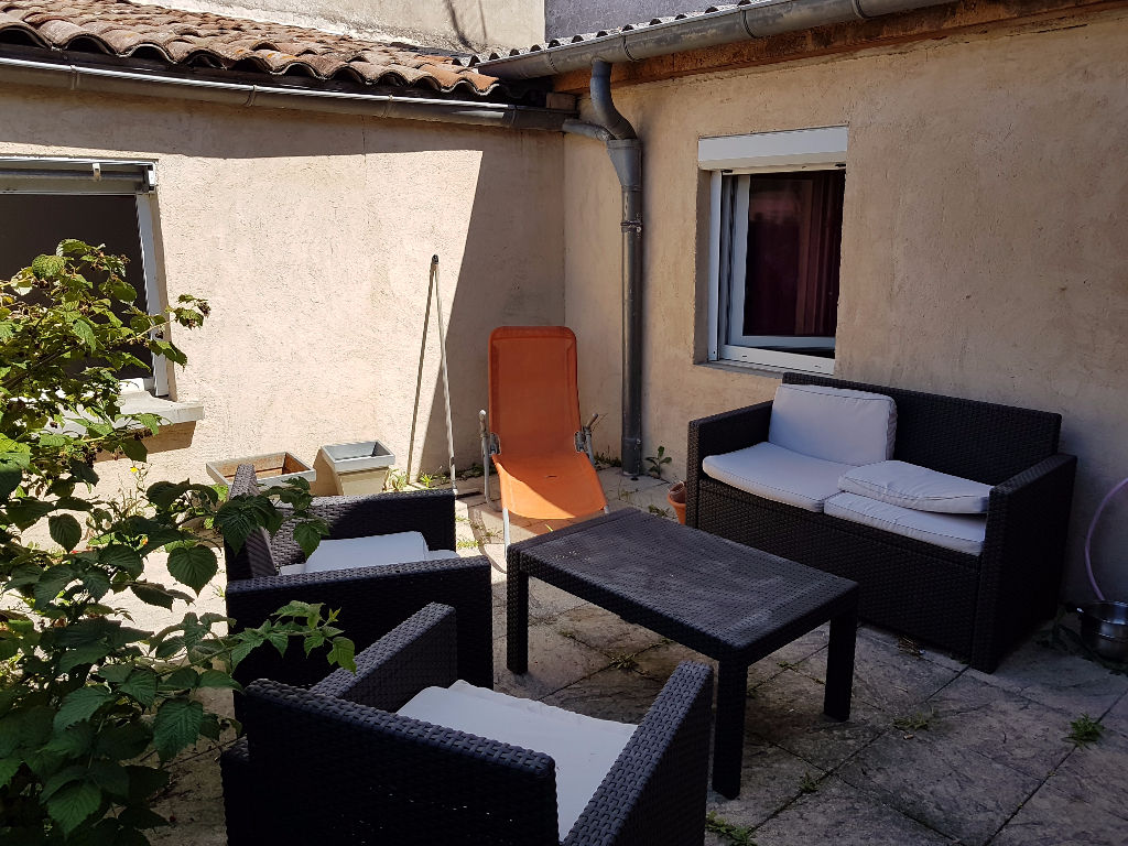 Appartement dans une petite copropriété à Saint Marcel Les Valence 3 pièce(s) 88 m2