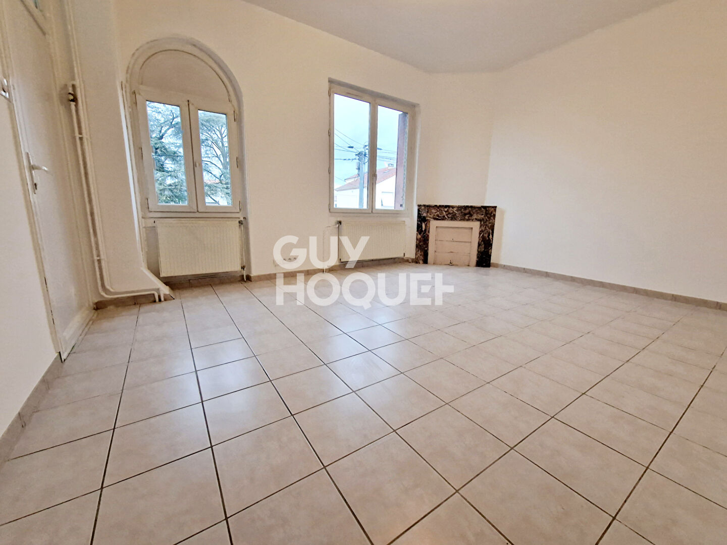 LOCATION d'un appartement 3 pièces à PORTES LES VALENCE