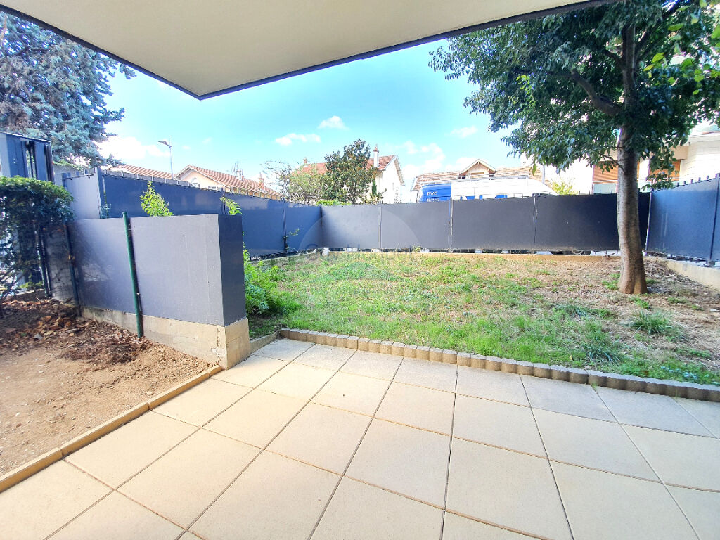 À vendre : Studio en rez de jardin à Valence