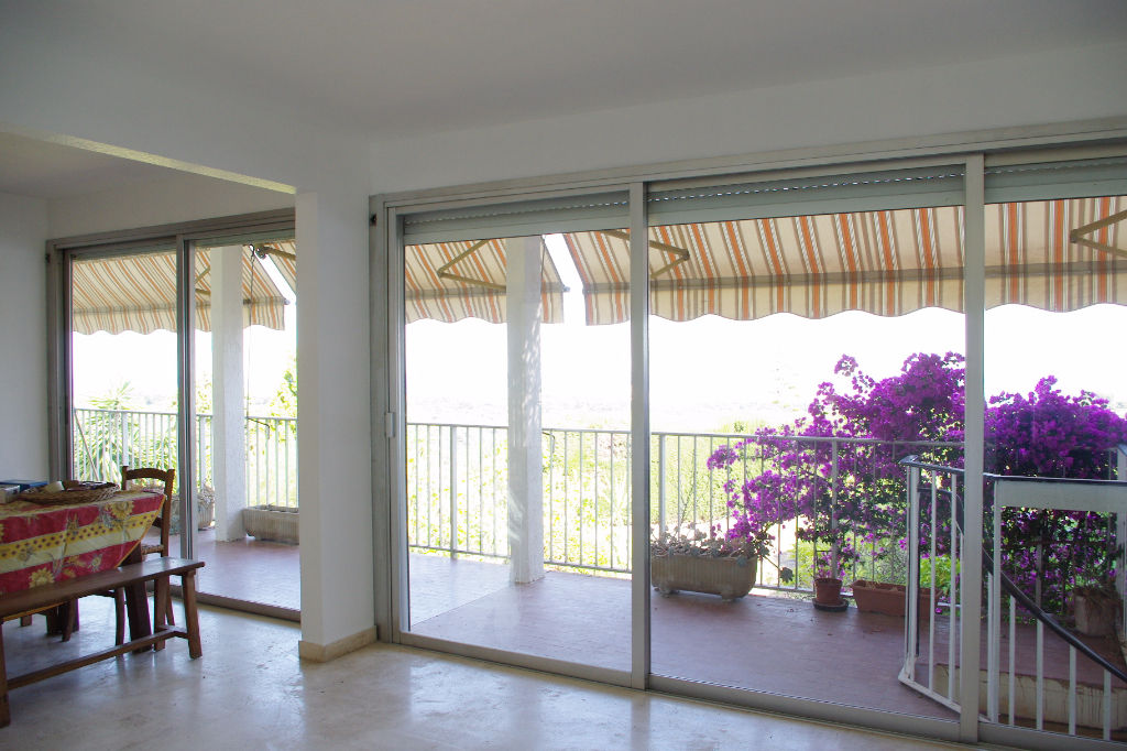 Villa T5 de 124 m² à louer, hameau sécurisé avec piscine, jardin, vue mer magnifique