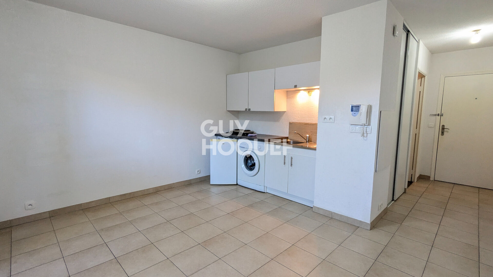 VENTE d'un STUDIO (24 m²) à  VALLAURIS