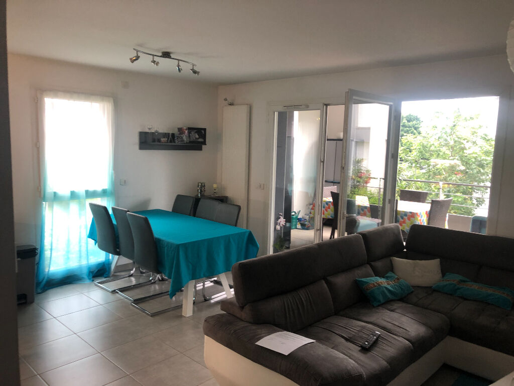 REIGNIER ESERY : appartement T4 en location
