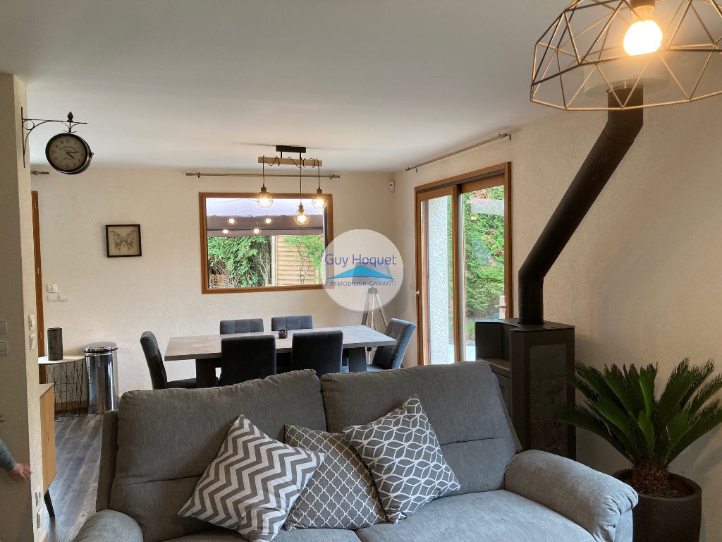 VALLEIRY : maison T5 (107 m²) à louer