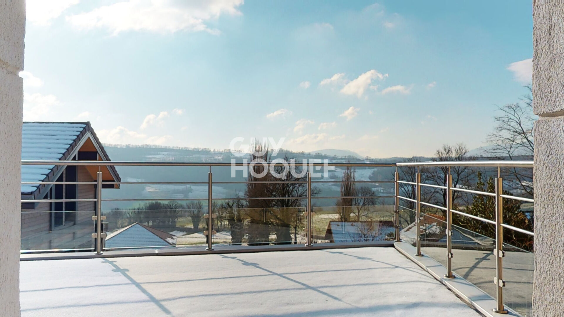 LOCATION : appartement F3 (69 m²) à LEAZ