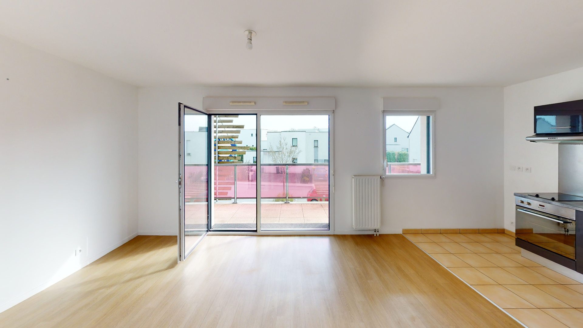 Appartement  T3, 64 m2, ascenseur, balcon, box en sous sol, place de parking