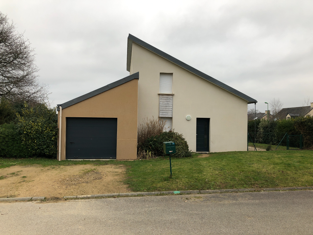 Maison de 4 pièces (81 m²) en vente à PLOEREN