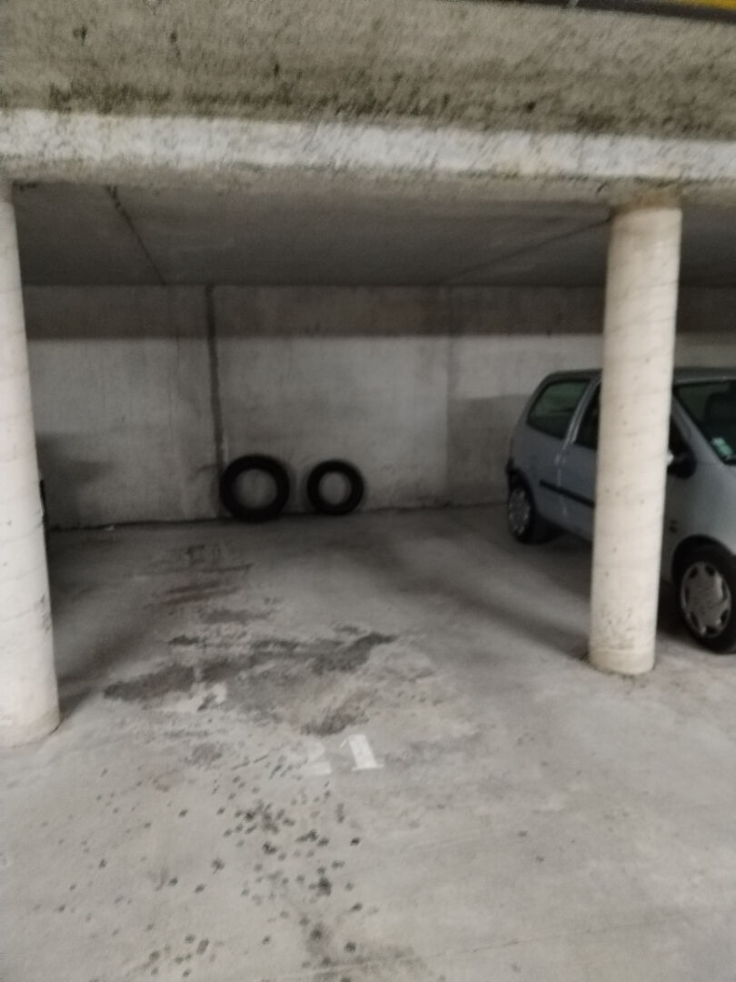 Place de parking en sous sol (Le Bondon)