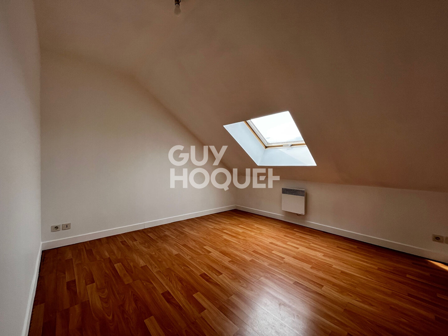 VERNEUIL ! Deux maisons d'habitation d'environ 111m² chacune