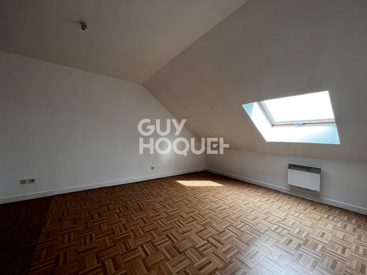 VERNEUIL ! Deux maisons d'habitation d'environ 111m² chacune