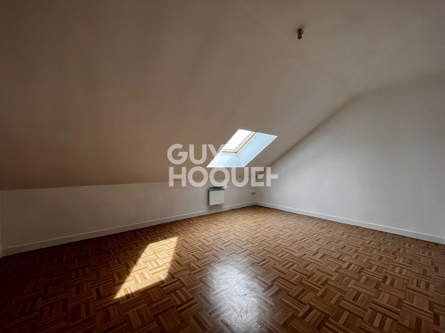 VERNEUIL ! Deux maisons d'habitation d'environ 111m² chacune