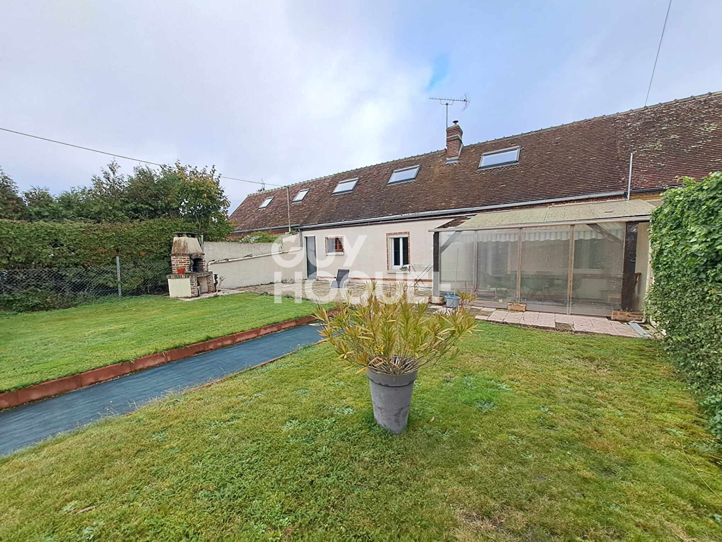 PROCHE RUGLES - Maison ancienne