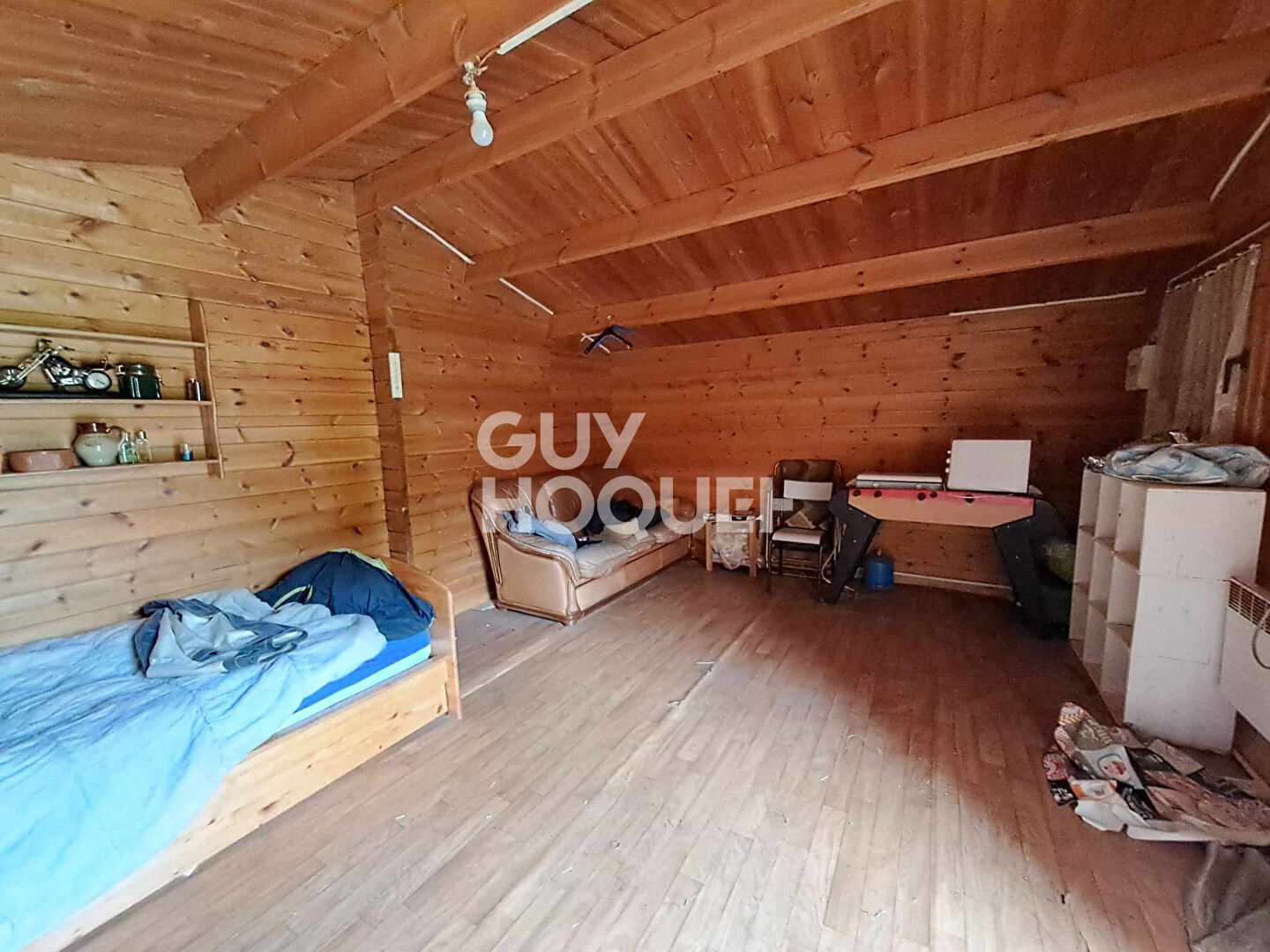 Proche Rugles, Chalets à usage d'habitation