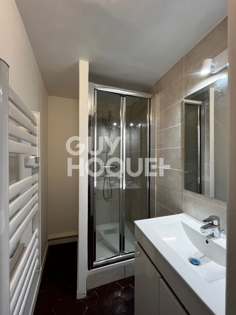 CENTRE-VILLE de VERNEUIL D'AVRE ET D'ITON - Studio