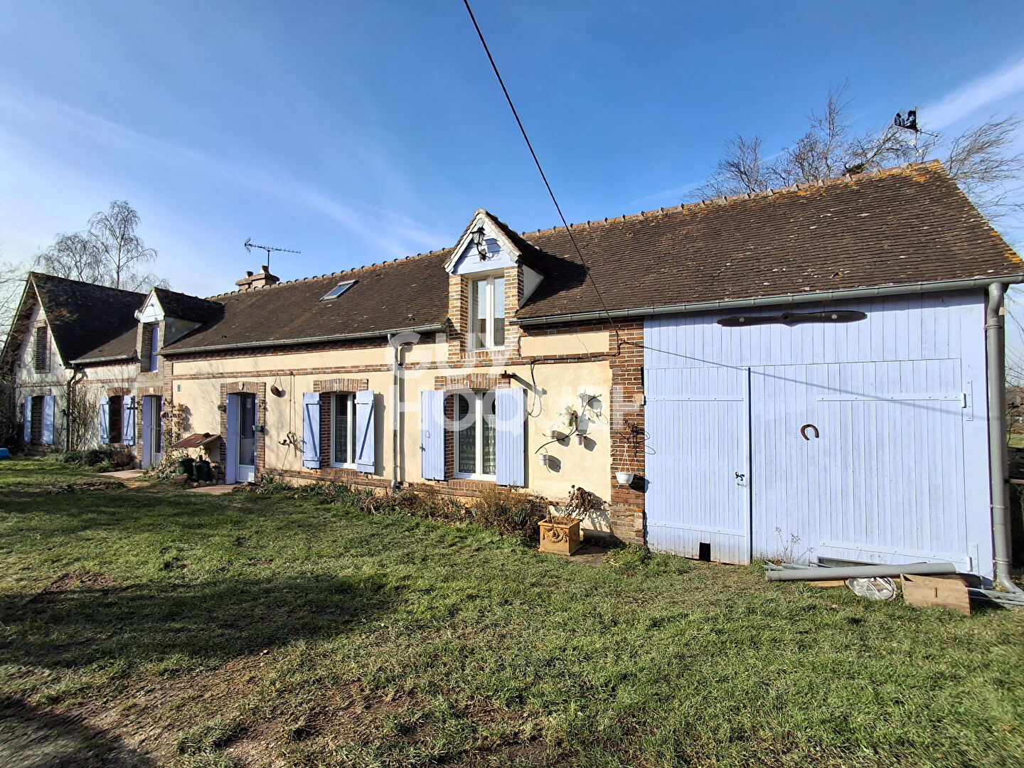 A 12mins de VERNEUIL.