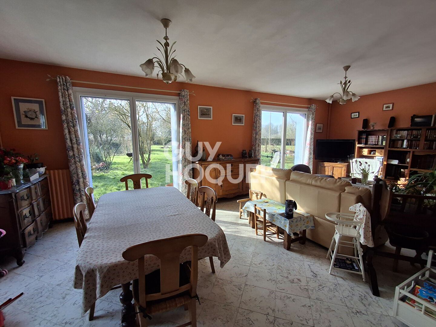 A 12mins de VERNEUIL.