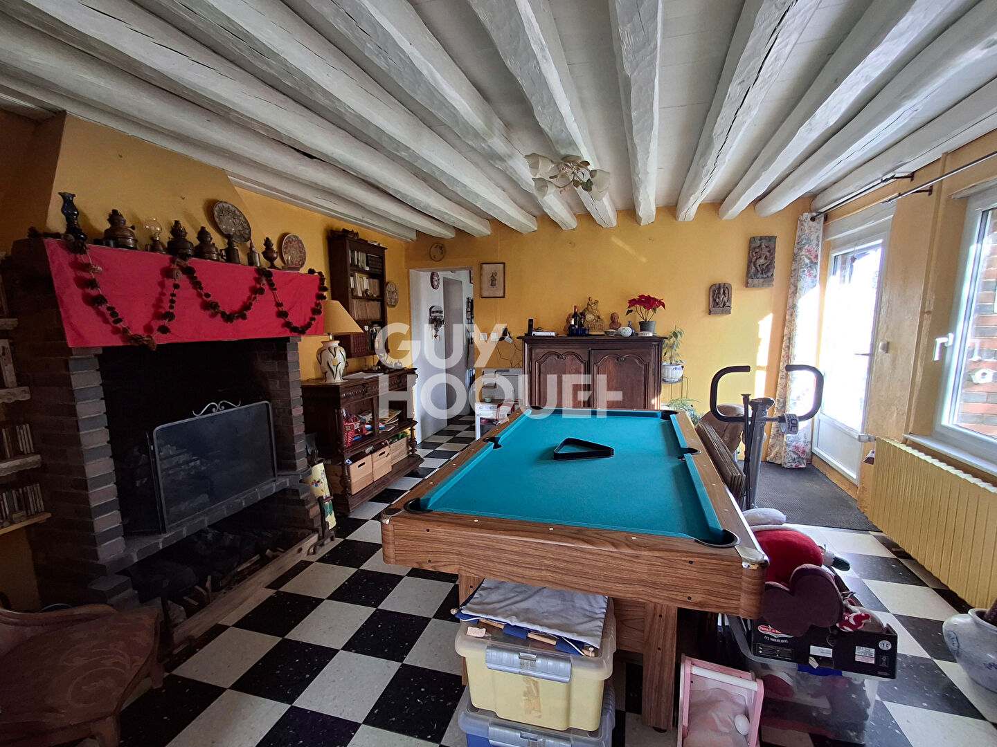 A 12mins de VERNEUIL.