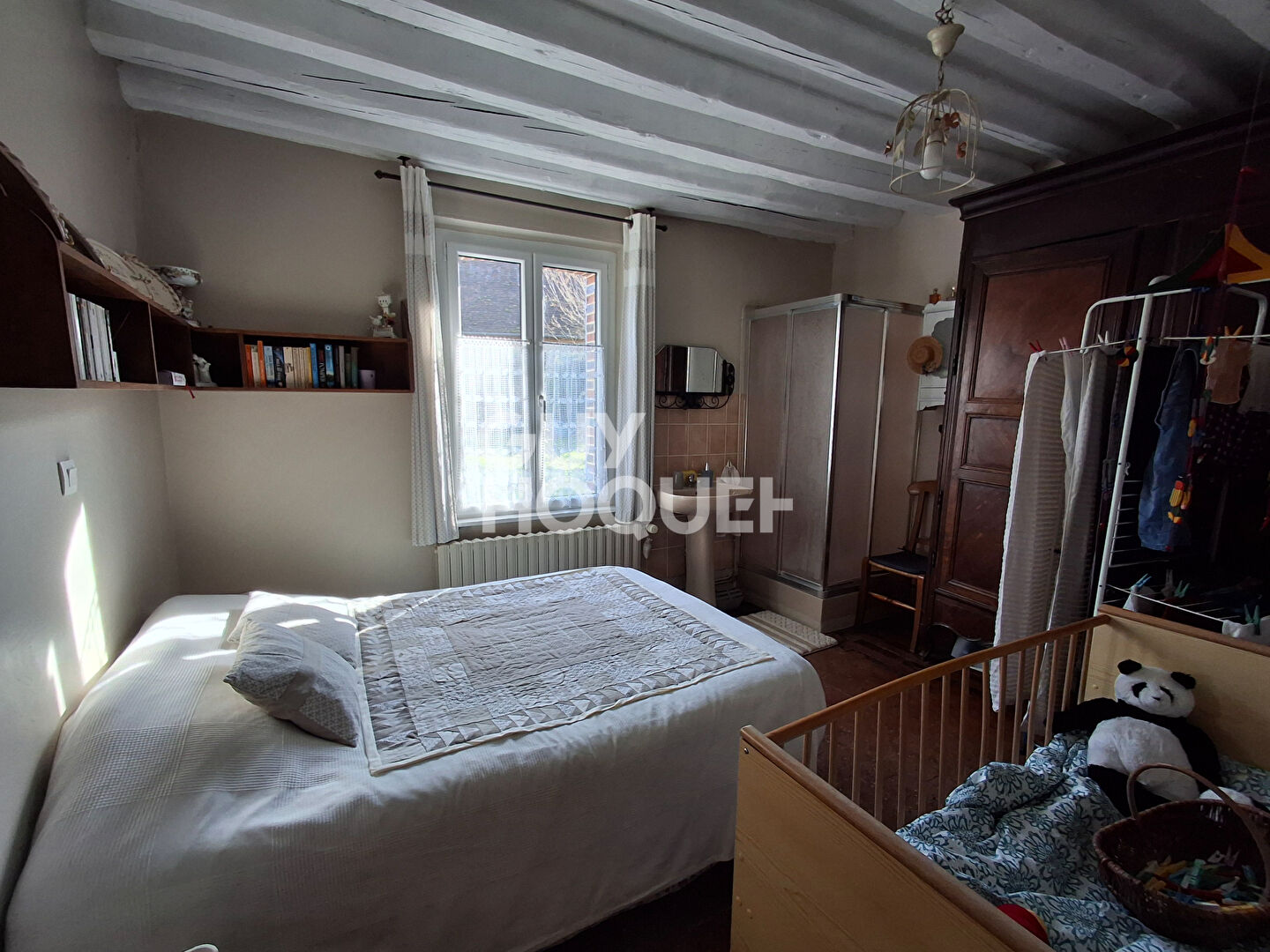 A 12mins de VERNEUIL.