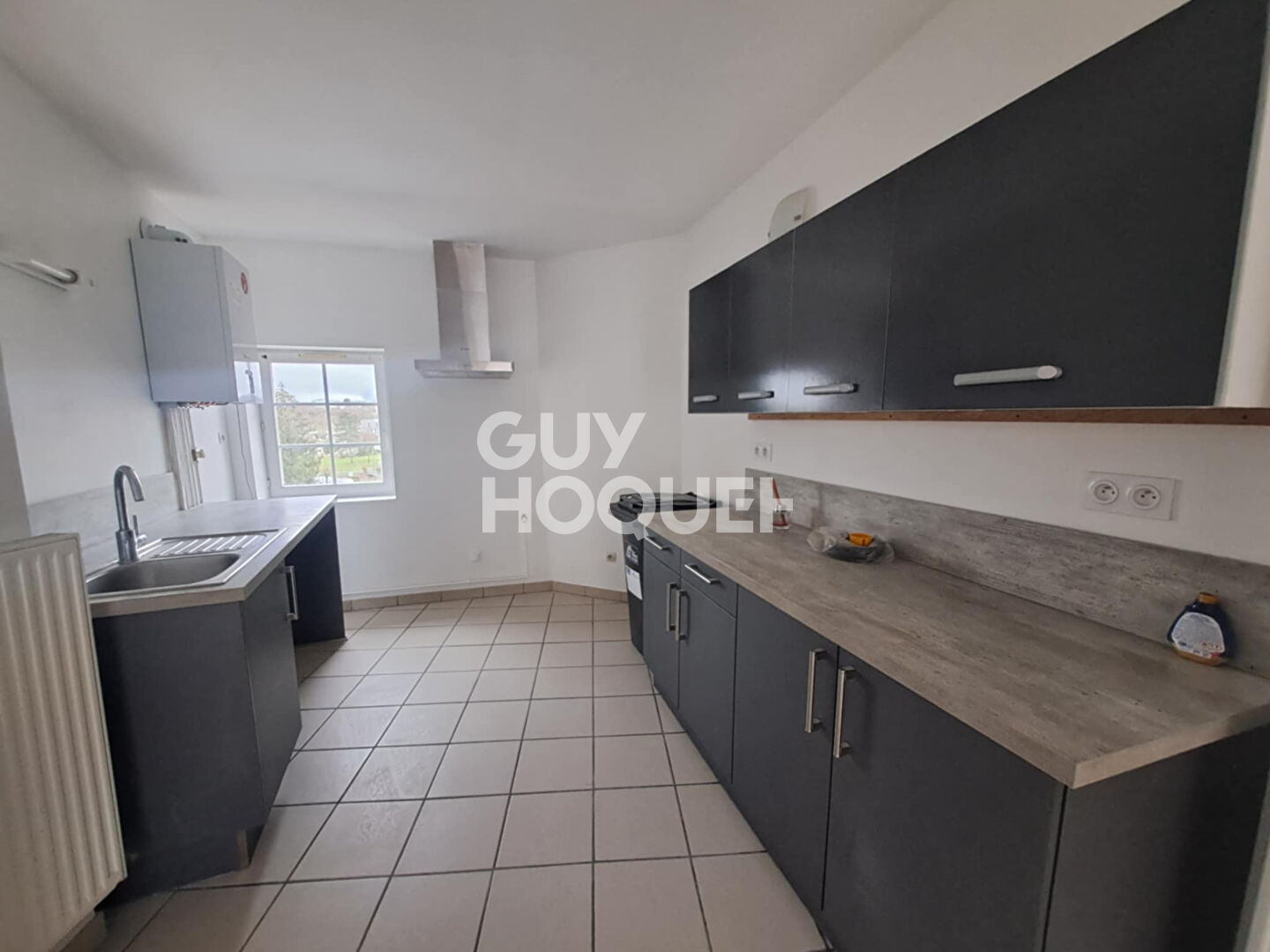 RUGLES - ENSEMBLE IMMOBILIER