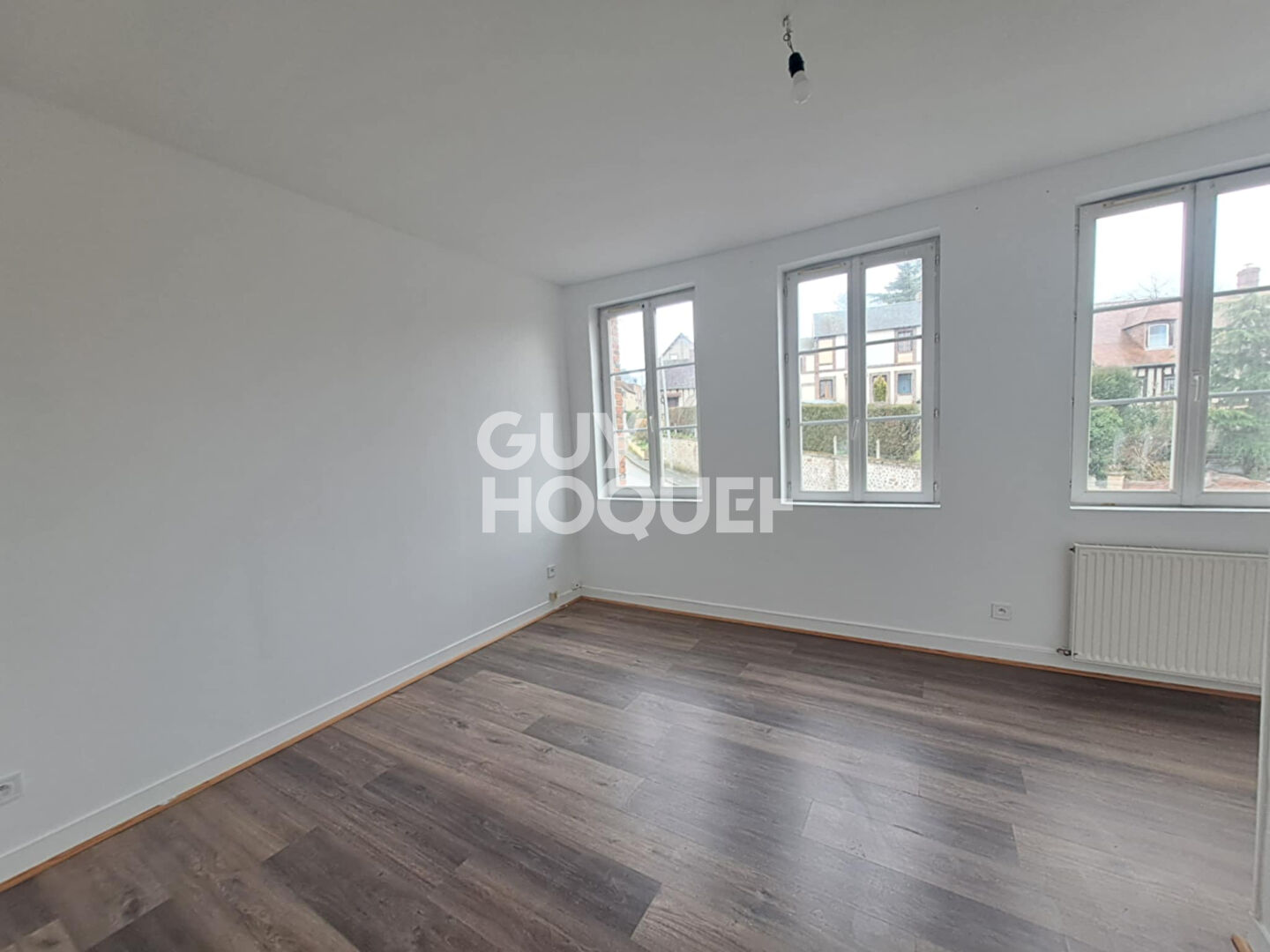 RUGLES - ENSEMBLE IMMOBILIER