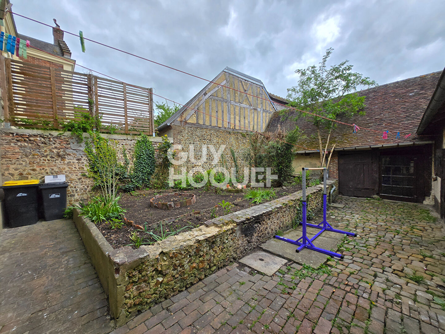 EXCLUSIVITÉ. CENTRE VILLE VERNEUIL.