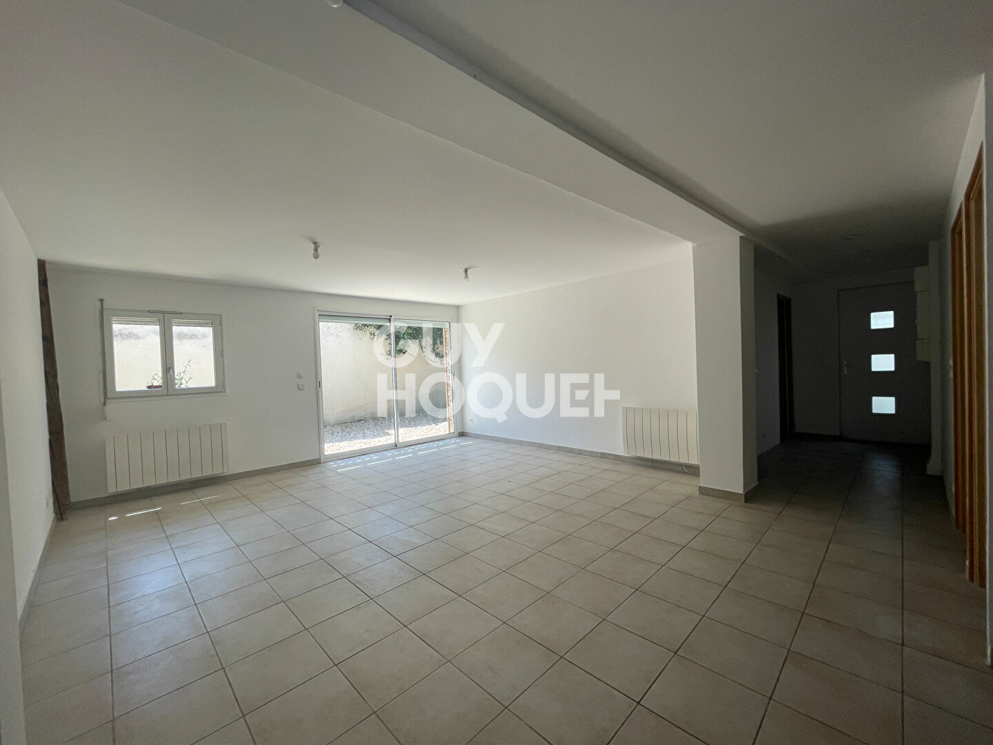 RARE ! Centre ville de VERNEUIL - Appt 63m² - 2 chambres avec courette privative