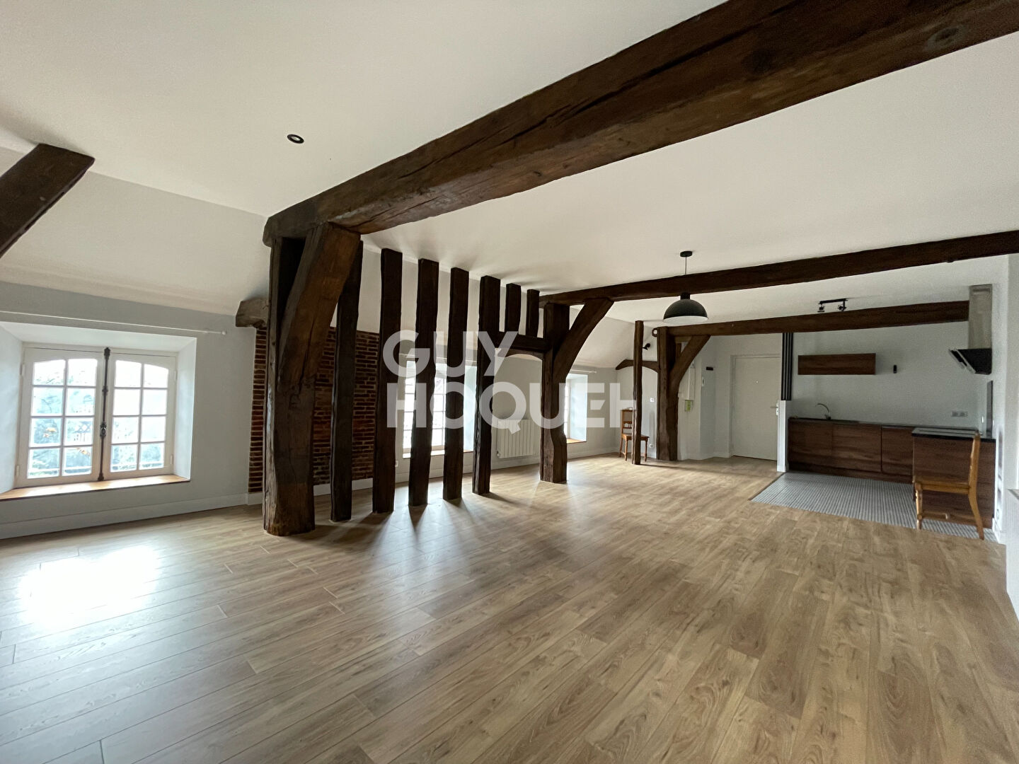 hyper centre, dans immeuble de caractère appartement 72m²