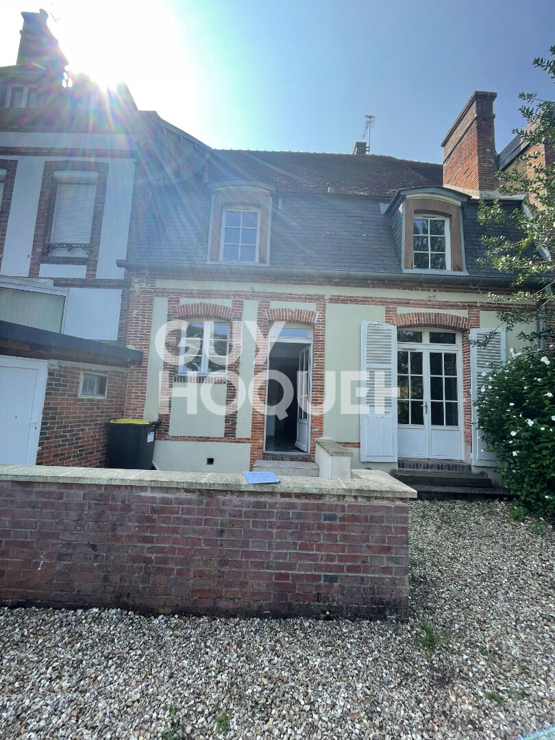 hyper centre de verneuil, maison 3 chambres avec terrain